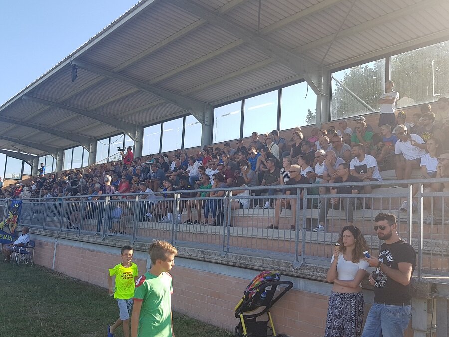 stadio maurelli di sarnano